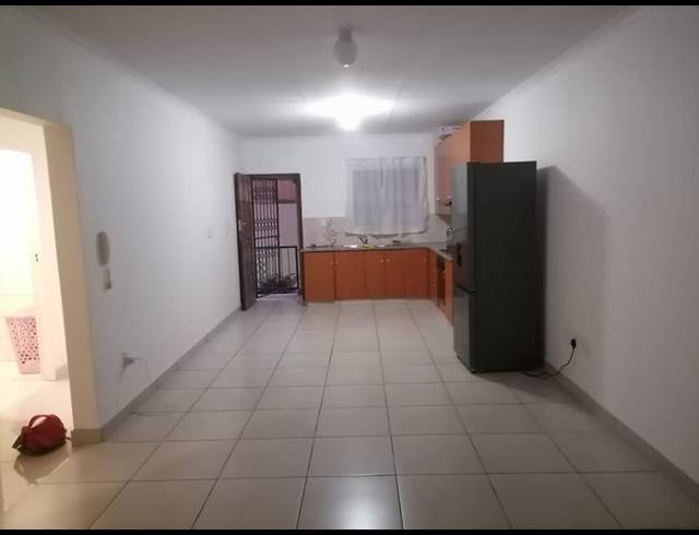 2 BEDROOM APARTMENT FOR SALE IN SHULTON PARK